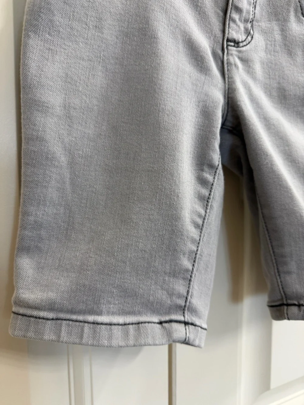 The Children's Place Girls Denim Bermuda Shorts in Gray, Size 6